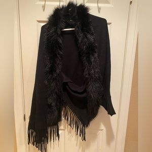 May Logan, Faux Fur Shawl